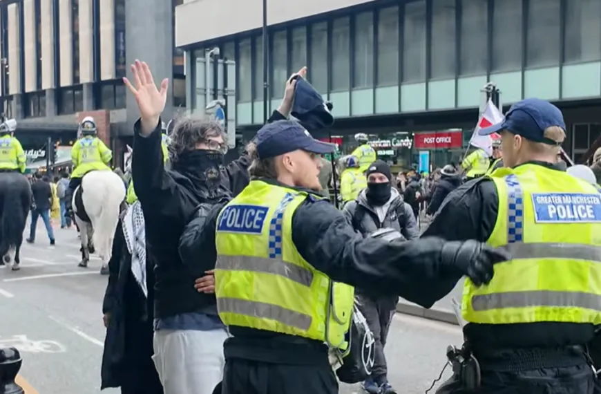 W Manchesterze protestowano przeciwko niekontrolowanemu napływowi migrantów